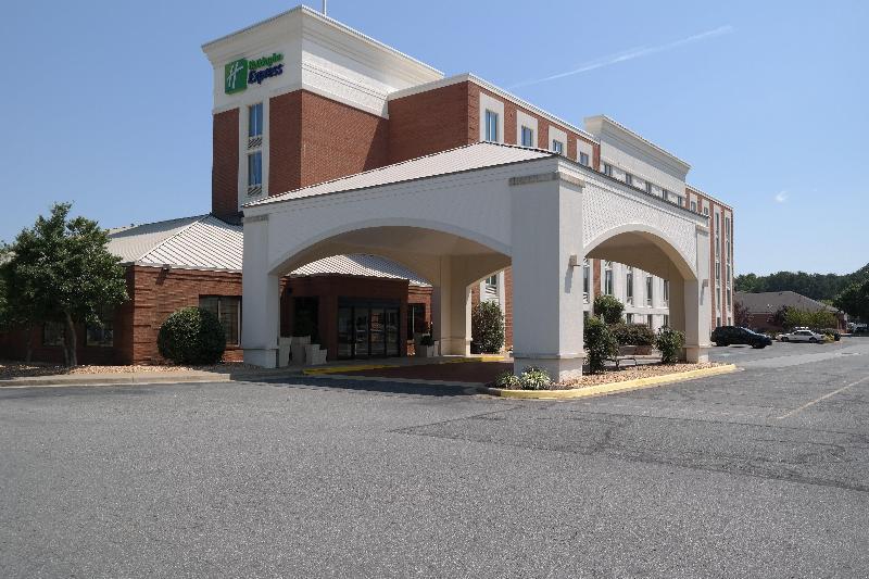 Holiday Inn Express Fredericksburg - Southpoint By Ihg Kültér fotó