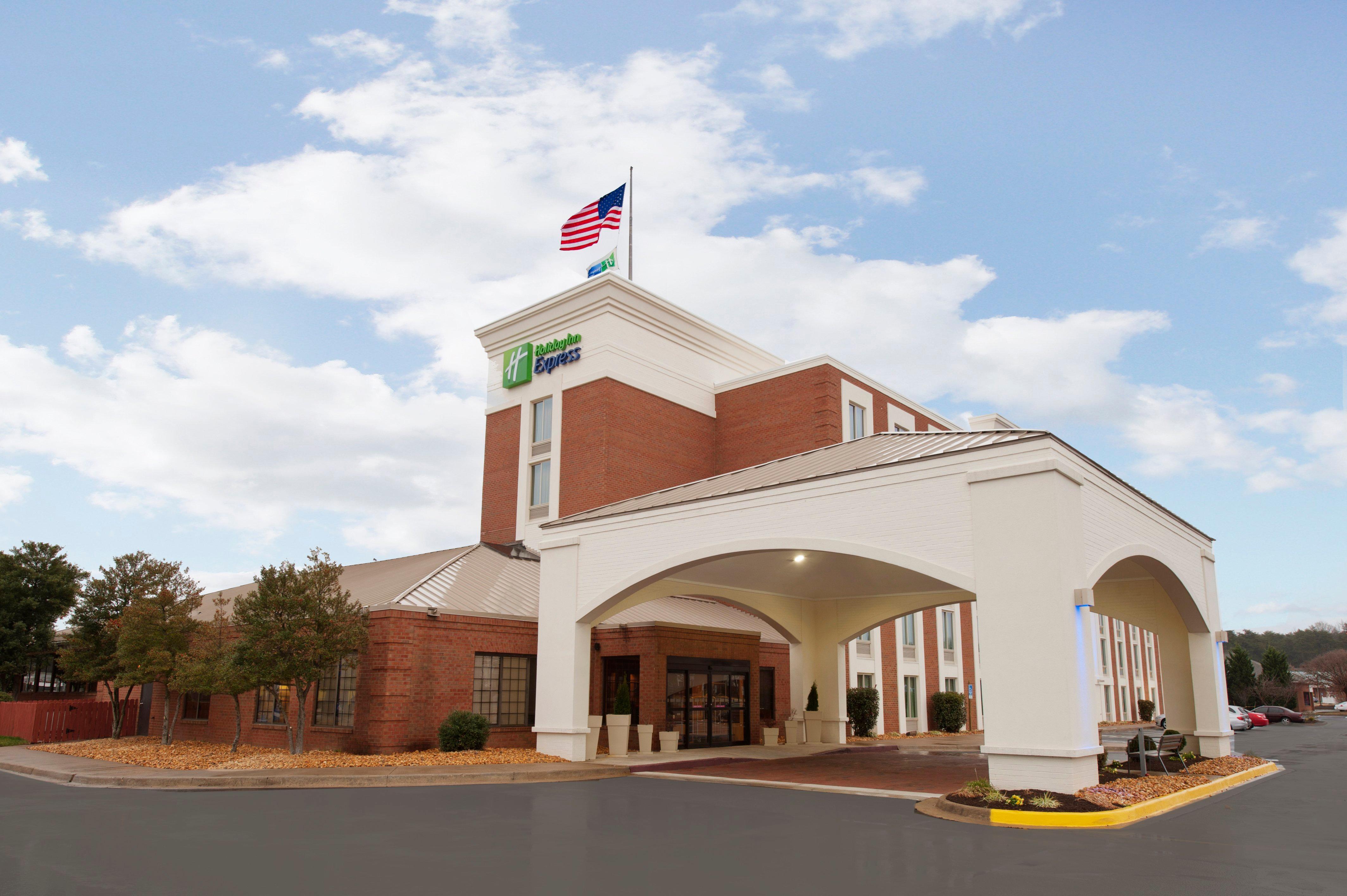 Holiday Inn Express Fredericksburg - Southpoint By Ihg Kültér fotó